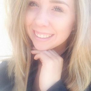 Meet your Posher, Alexis